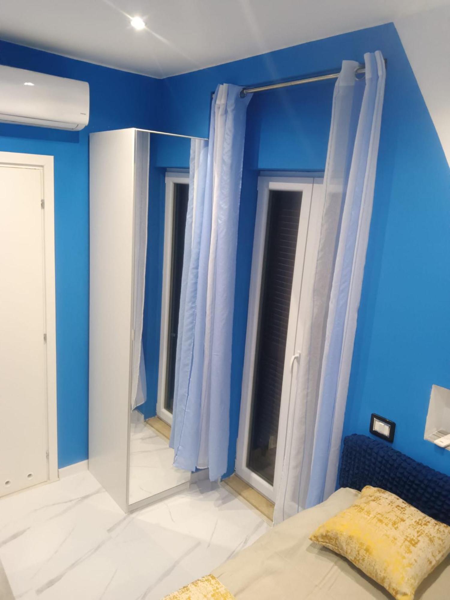 Pokoj Dla 2 Z Prywatnym Balkonem, Lazienka I Wejsciem Bari Exterior photo